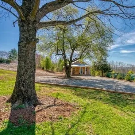 Image 3 - 2784 Pea Ridge Rd, Mill Spring, North Carolina, 28756 - House for sale