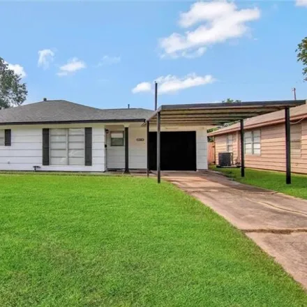 Rent this 3 bed house on 3334 Grant Street in Pasadena, TX 77503