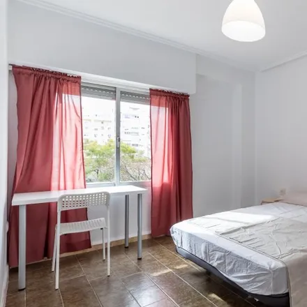 Rent this 7 bed room on Carrer de Vicent Sancho Tello in 24, 46021 Valencia