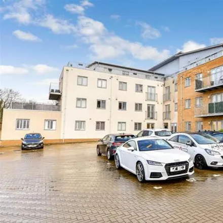 Buy this 2 bed apartment on Nevendon Road in Wickford, SS12 0PR