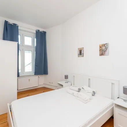 Rent this 2 bed apartment on Bornholmer Straße 85 in 10439 Berlin, Germany