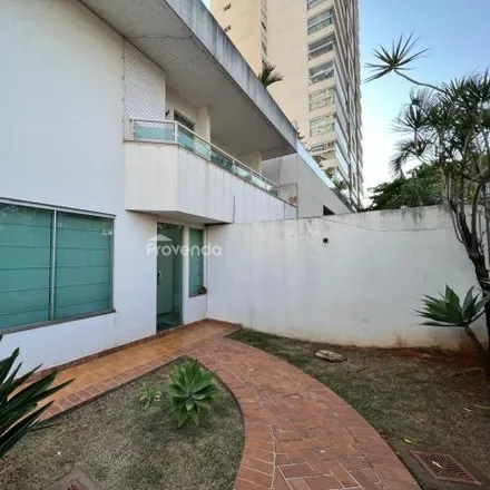 Rent this 3 bed house on Rua 27 in Setor Bueno, Goiânia - GO
