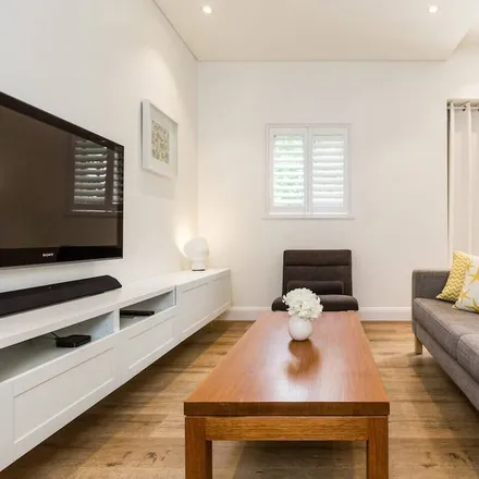 Rent this 2 bed townhouse on Birchgrove NSW 2041