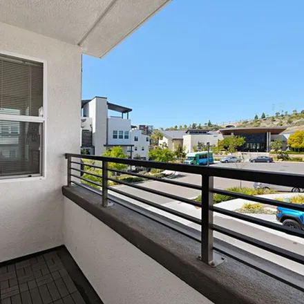 Image 5 - Avella Circle, San Diego, CA, USA - Apartment for rent