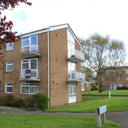 Rent this 1 bed apartment on Elmhurst Road in Aylesbury, HP20 2AE