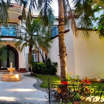 Buy this studio house on Privada Túnez in 77506 Cancún, ROO