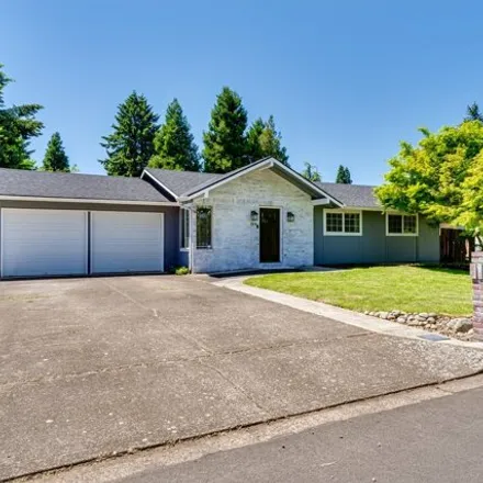 Buy this 3 bed house on 440 Dean Avenue in Eugene, OR 97404