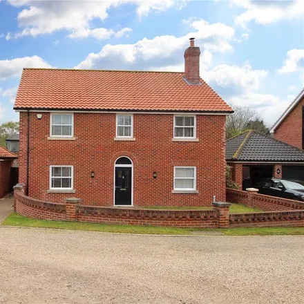Rent this 4 bed house on Mill Close in Poringland, NR14 7JP