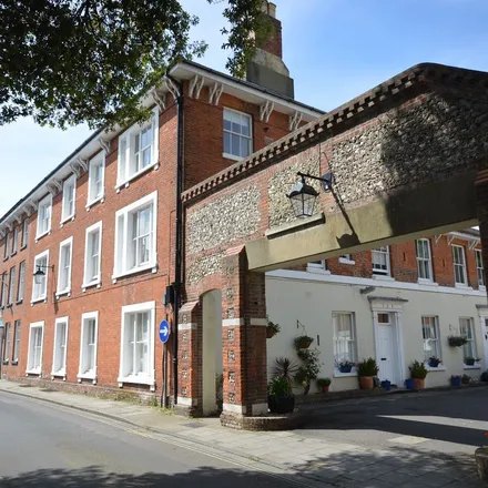 Image 2 - East Walls Hotel, 3 East Row, Chichester, PO19 1PD, United Kingdom - Apartment for rent