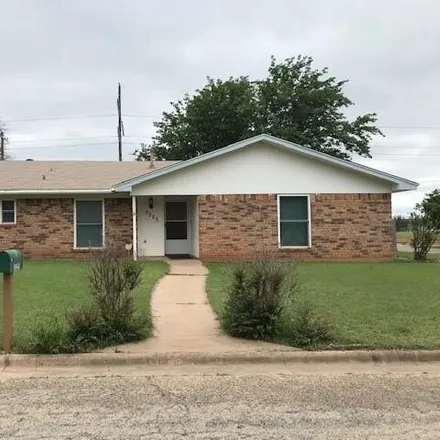 Rent this 3 bed house on 5325 Southmoor Dr in Abilene, Texas