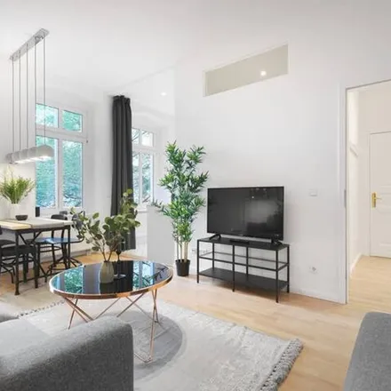 Rent this 2 bed apartment on Angelika Wenzel in Rhinower Straße, 10437 Berlin