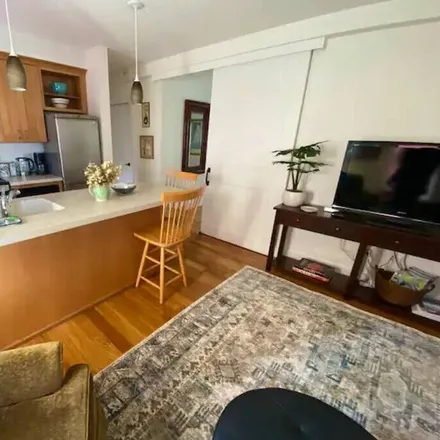 Rent this 1 bed apartment on Burlington