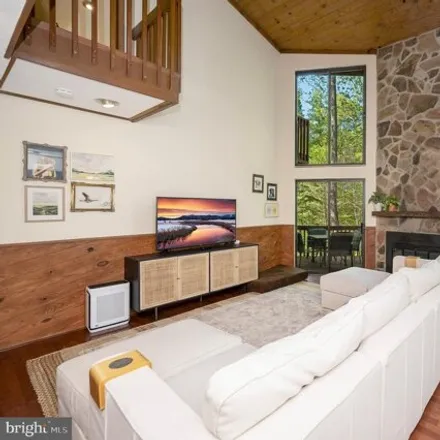 Image 8 - 6163 Occoquan Forest Drive, Prince William County, VA 20112, USA - House for sale