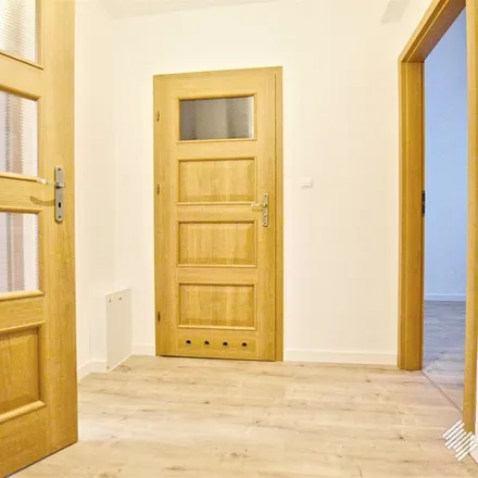Rent this 2 bed apartment on Paczkomat InPost in Na Popielówkę, 31-264 Zielonki
