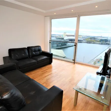 Image 2 - City Lofts, 94 The Quays, Eccles, M50 3SA, United Kingdom - Apartment for rent