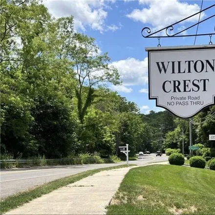 Image 3 - 1 Wilton Crest Road, Wilton, CT 06897, USA - House for sale