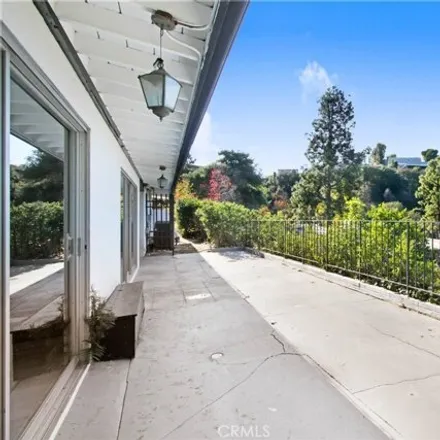 Image 8 - 1920 Loma Vista Drive, Beverly Hills, CA 90210, USA - House for sale