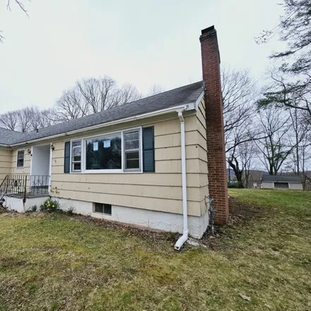 Image 3 - 91 Woodland Street, Meriden, CT 06451, USA - House for sale
