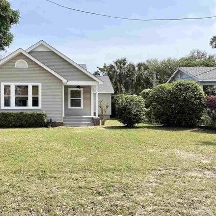 Buy this 3 bed house on 1867 East Avery Street in Pensacola, FL 32503