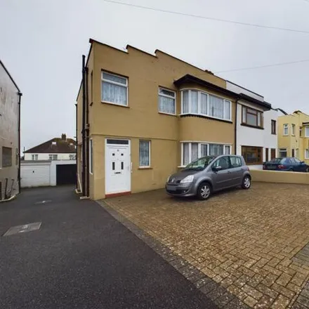 Buy this 3 bed duplex on Colville Road in Portsmouth, PO6 2DZ