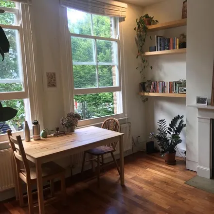 Rent this 2 bed apartment on Jacobin Lodge in Hartham Road, London