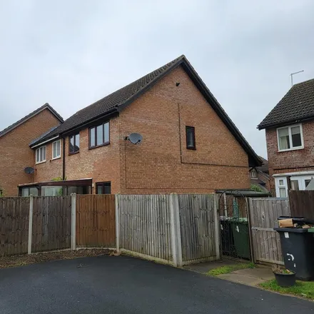 Image 2 - Strasbourg Way, Dereham, NR19 1UJ, United Kingdom - Townhouse for rent