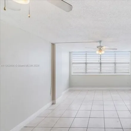 Image 9 - 4675 West 18th Court, Hialeah, FL 33012, USA - Condo for sale