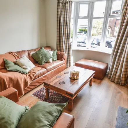 Rent this 3 bed apartment on Laurel Drive in Altrincham, WA15 7PW