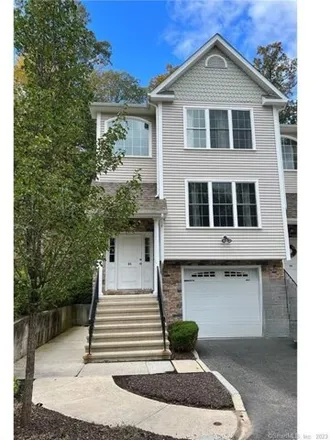Rent this 2 bed townhouse on 99 Old Oak Drive in Brookfield, CT 06804