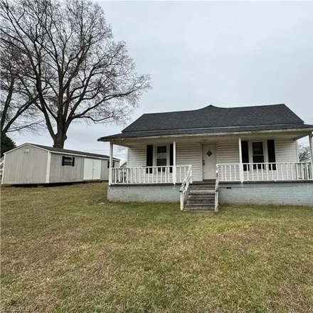 Image 2 - 195 19th Avenue Drive Southwest, Brookford, Catawba County, NC 28602, USA - House for sale