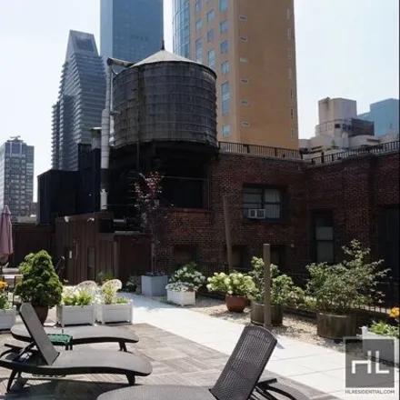 Image 6 - 235 East 49th Street, New York, NY 10022, USA - Apartment for sale