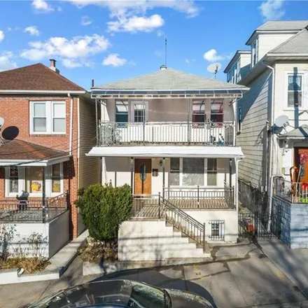 Buy this 5 bed house on 630 East 236th Street in New York, NY 10466