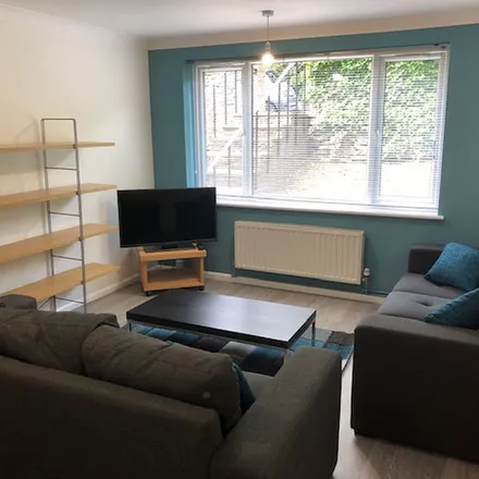 Image 3 - 16 Tapton House Road, Sheffield, S10 5BY, United Kingdom - Apartment for rent