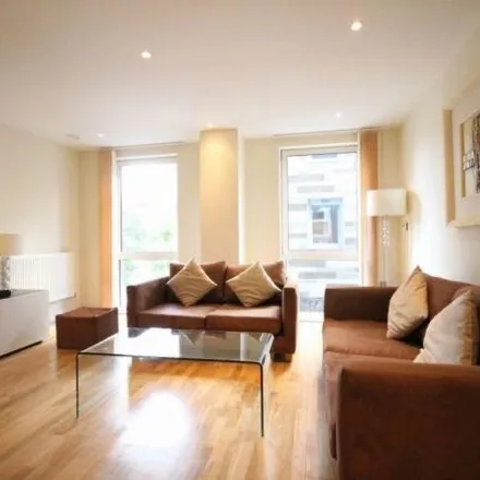 Image 2 - 1 Lightermans Road, Millwall, London, E14 9DQ, United Kingdom - Apartment for rent
