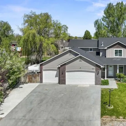 Buy this 5 bed house on 3612 Ringneck Drive in Nampa, ID 83686