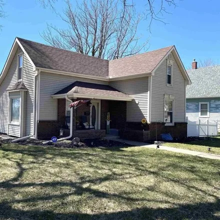 Buy this 4 bed house on 1815 8th Street in Columbus, NE 68601