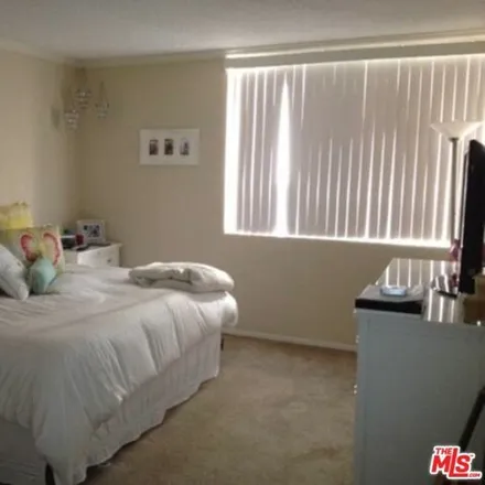 Image 6 - 818 South Bundy Drive, Los Angeles, CA 90049, USA - Condo for rent