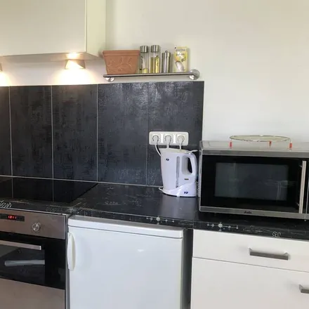 Rent this 2 bed apartment on Brühl in Am Inselweiher, 50321 Brühl