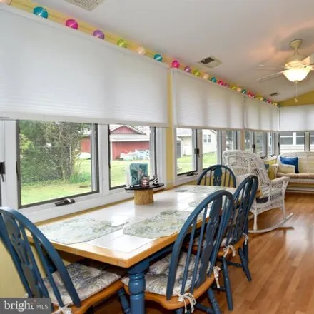 Image 8 - 3125 Lighthouse Boulevard, Cove Point, Calvert County, MD 20657, USA - House for sale