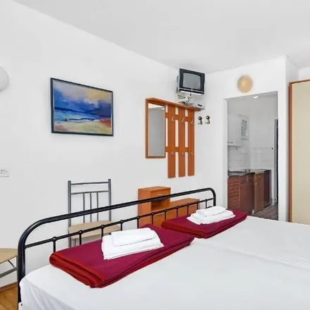 Image 6 - 21467, Croatia - Apartment for rent