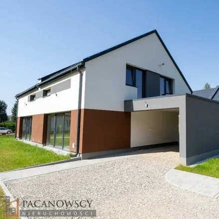 Buy this studio house on Krakowska in 32-091 Zerwana, Poland
