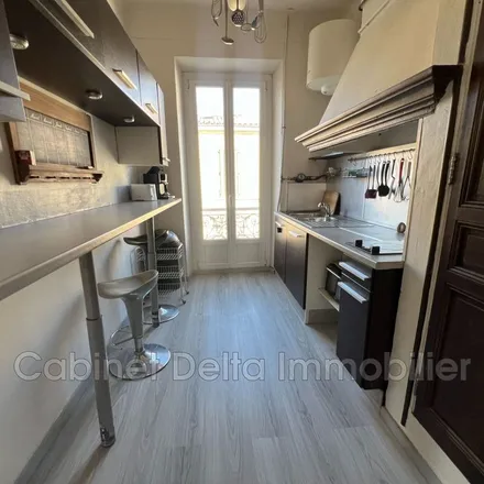 Image 5 - Pardiguier, 83000 Toulon, France - Apartment for rent