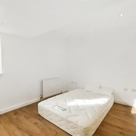 Rent this 1 bed apartment on Buckleigh Road in London, SW16 5GA