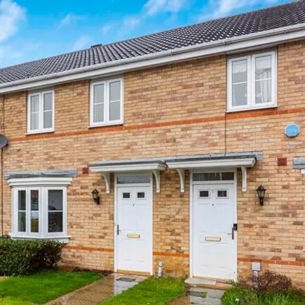 Buy this 3 bed townhouse on 8 Lavender Close in Stanborough, AL10 9FW