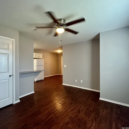 Image 4 - 11132 Belair Drive, San Antonio, TX 78213, USA - Apartment for rent