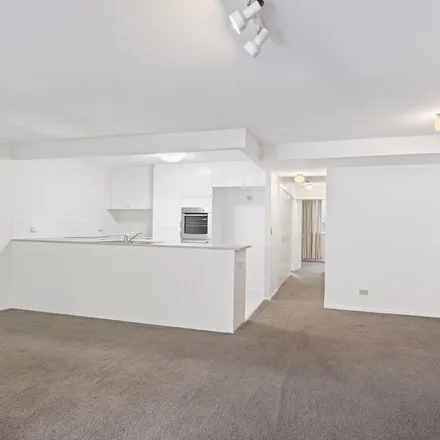 Image 4 - 17 Whyenbah Street, Hamilton QLD 4007, Australia - Apartment for rent