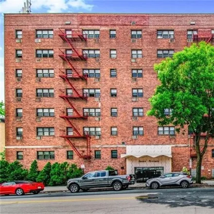 Image 1 - 1118 Yonkers Avenue, Dunwoodie Heights, City of Yonkers, NY 10704, USA - Apartment for sale