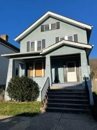 Buy this 3 bed house on 459 North Wabash Street in North Island, Wheeling