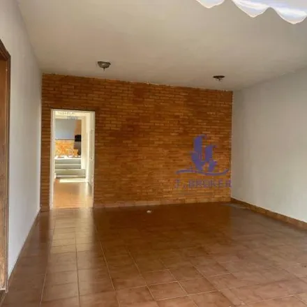 Buy this 3 bed house on Rua Horácio Alves Cunha in Vila Camargo, Bauru - SP