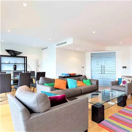 Rent this 2 bed apartment on Centurion Building in 376 Queenstown Road, London